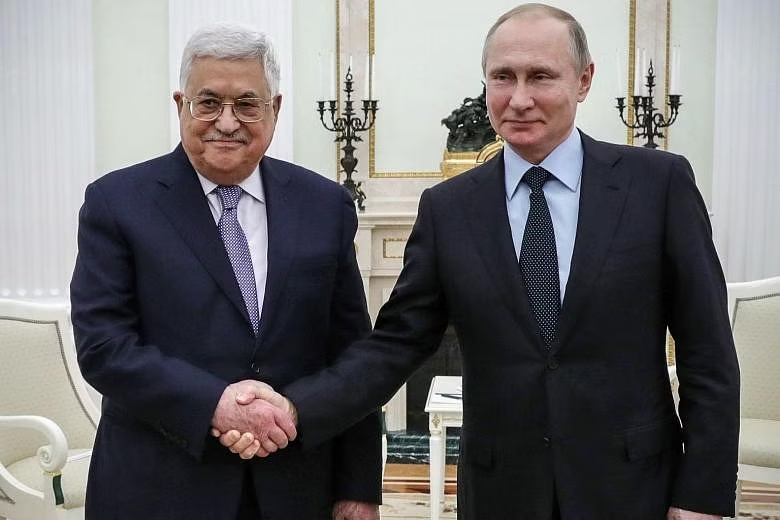 Presiden Palestina dan Rusia saat Pertemuan di Moskow. Foto : https://www.straitstimes.com