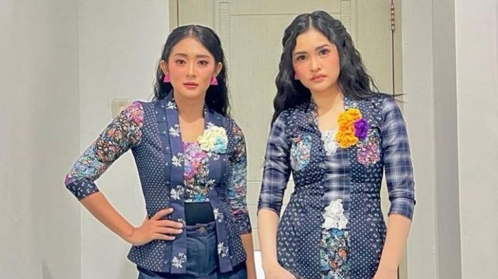 Potret Artis Duo Anggrek. (Instagram/@duoanggrekofficial)